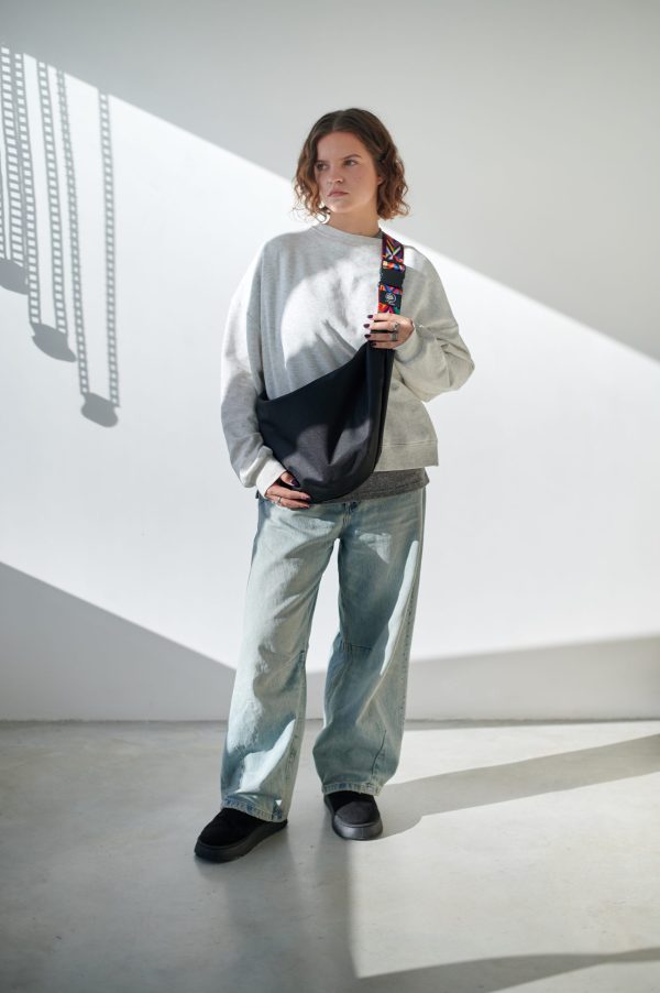 СУМКА ПІВКОЛО ЧЕРЕЗ ПЛЕЧЕ - БАРВИСТИЙ АКЦЕНТ